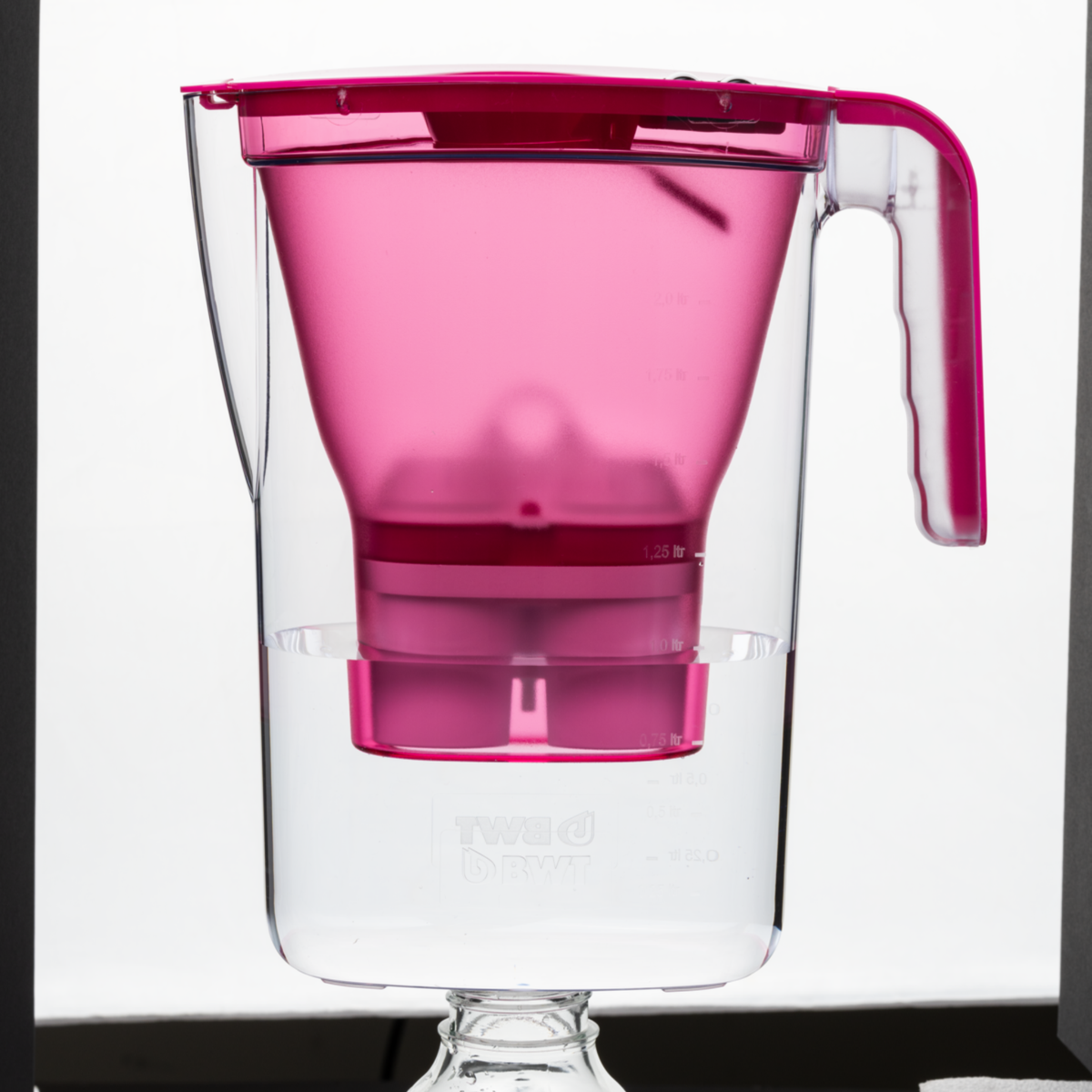 BWT Water filter Vida Pink + 4 Magnesium filters