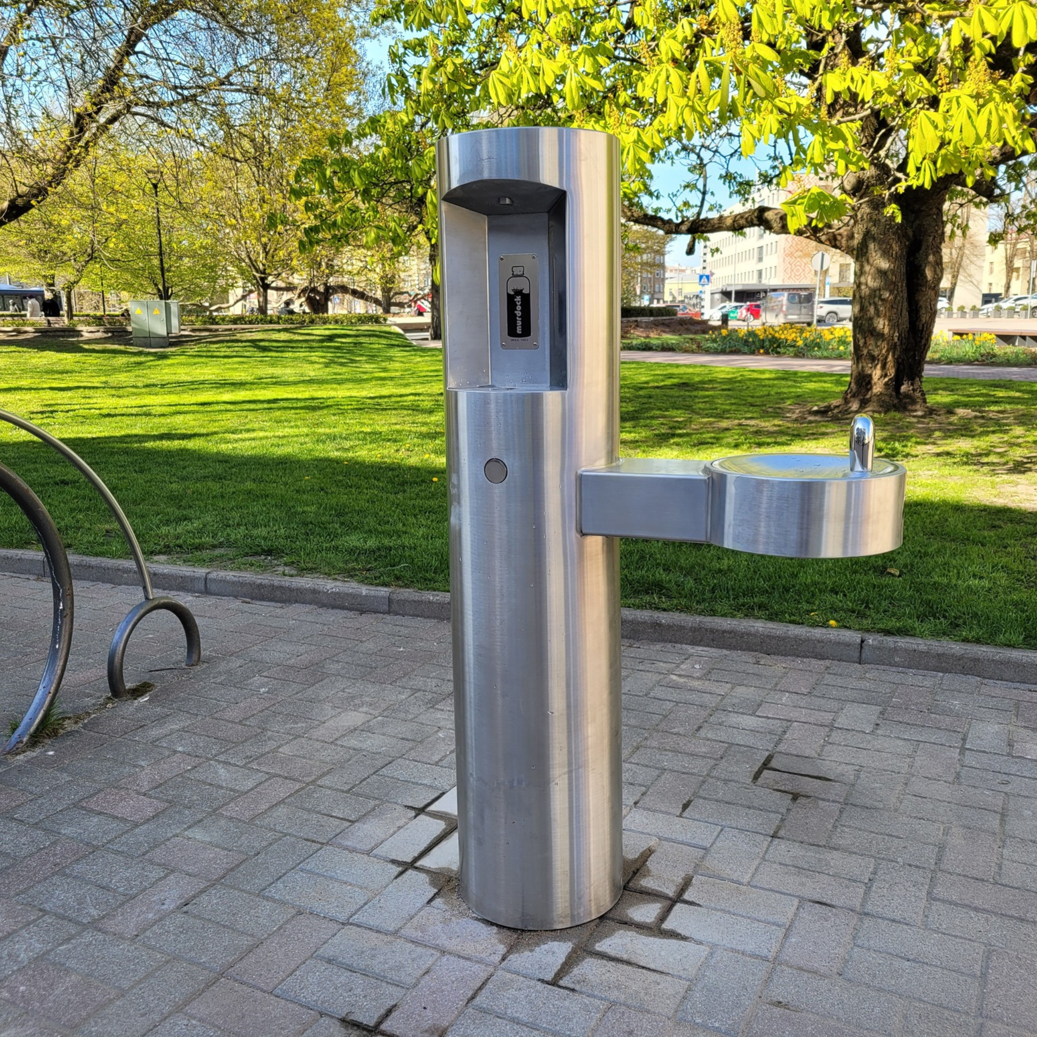 Murdock GYM 142.400.119 GYM Series Pedestal Mounted Bottle Filler with Drinking Fountain